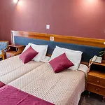 Hotel King's