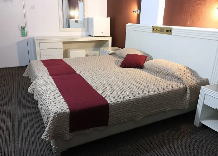 King's 2* Пафос