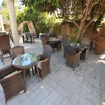 King's Hotel 2*