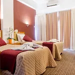 Hotel King's 2*
