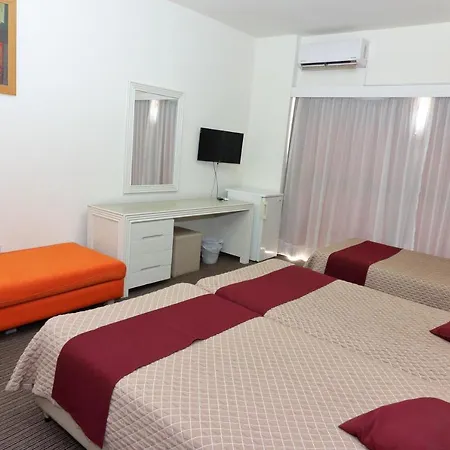 Hotel King's