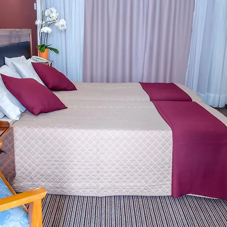 Hotel King's